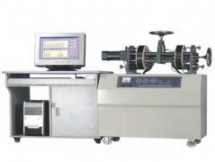 挑战PLC实验台的高级编程任务，突破创新的边界。(图2)