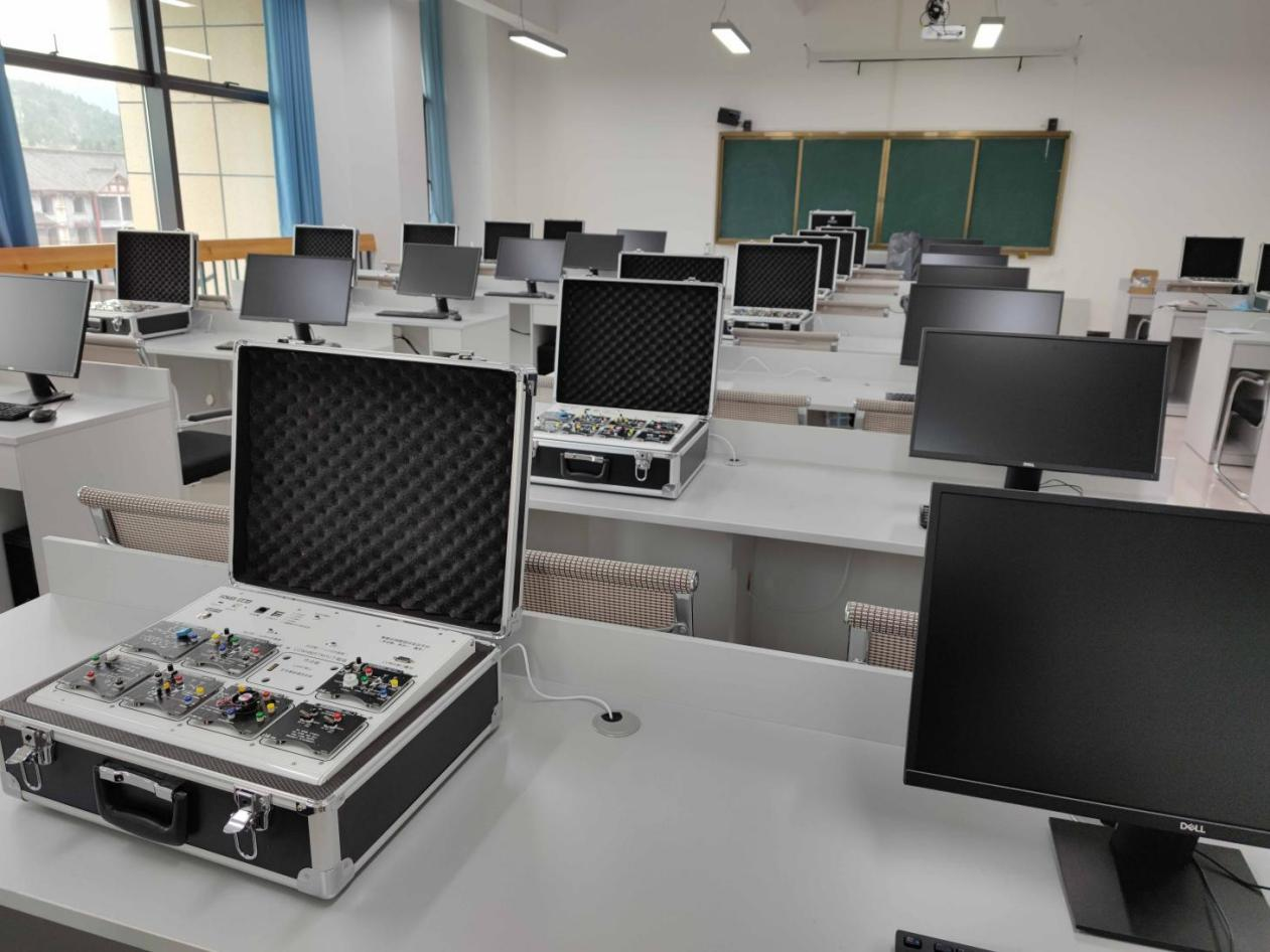 ZRWL-CKB物联网综合实训平台(图1)