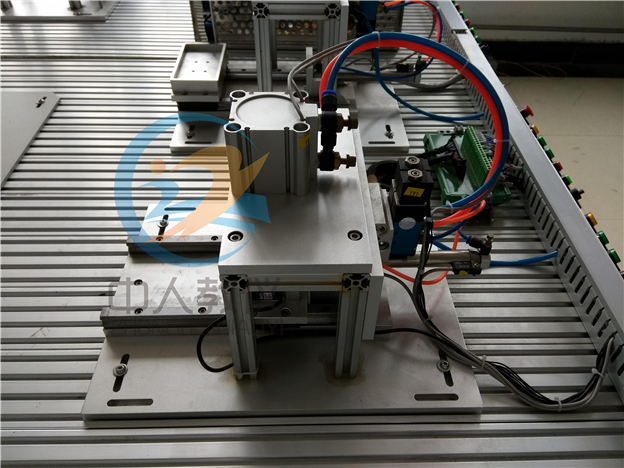 工业机器人与智能视觉系统应用实训装置,机器人实训台，加工单元